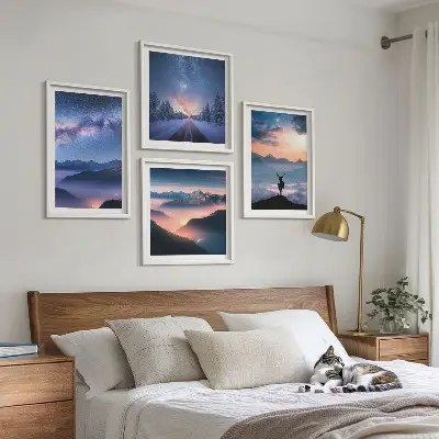 Tavelset med natthimlen, berg, dimma och rådjur set om 4 tavlor