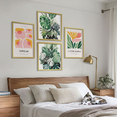Tavelvägg ovanför soffa Blommor och löv moderna posters