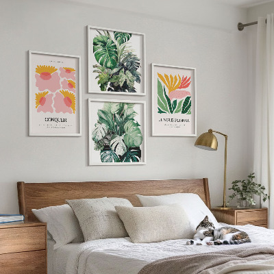 Tavelvägg ovanför soffa Blommor och löv moderna posters