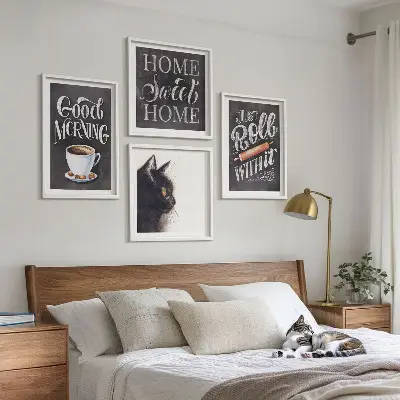 Tavelvägg med 4 tavlor hemkökstema med kattmotiv