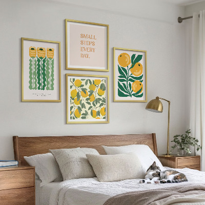 Tavelvägg ovanför soffa Växtmönster med blommor