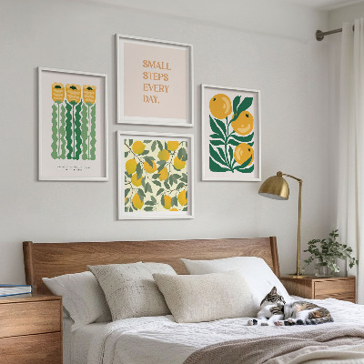 Tavelvägg ovanför soffa Växtmönster med blommor
