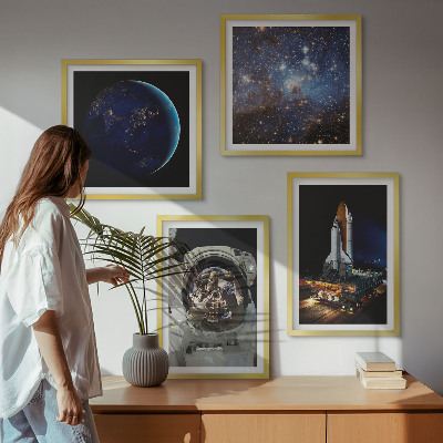 Tavelvägg med 4 tavlor Rymd-jorden astronaut raket