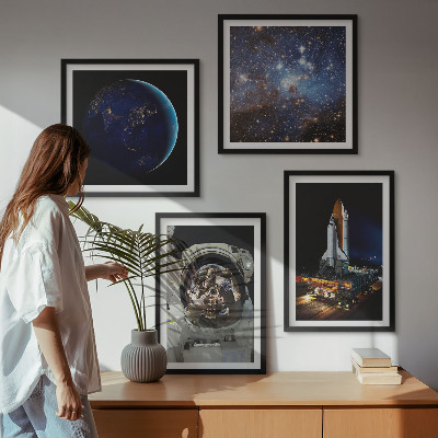 Tavelvägg med 4 tavlor Rymd-jorden astronaut raket