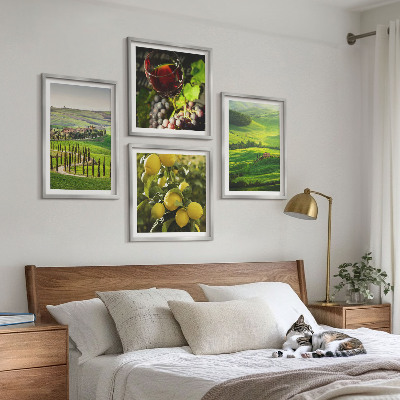 Tavelvägg ovanför soffa Italienska landskap med citruskullar