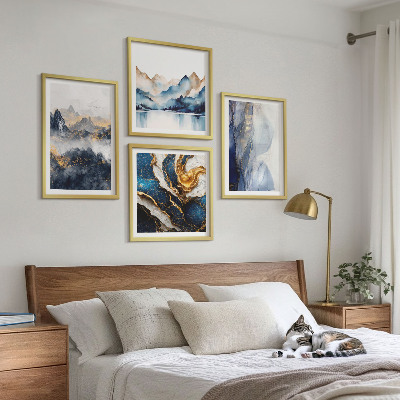 Tavelvägg ovanför soffa Blå bergslandskap