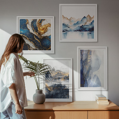 Tavelvägg ovanför soffa Blå bergslandskap