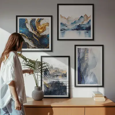Blått bergslandskap tavla för vägg ovanför soffa