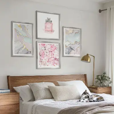 Tavelset med 4 delar rosa blommor i marmor och pastell