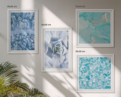 Tavelvägg ovanför soffa Vinterskog Blå blomma