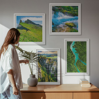 Set om 4 tavlor Gröna berg flod stenar