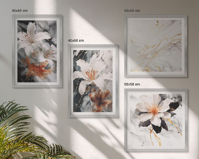 Tavelvägg ovanför soffa Blommor marmor vit svart