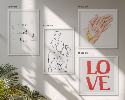 Tavelvägg ovanför soffa Familjeillustrationer husskyltar