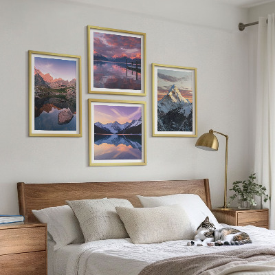 Set om 4 tavlor Bergslandskap i bakgrunden