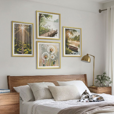 Tavelvägg ovanför soffa Skogslandskap, sjön Łódź