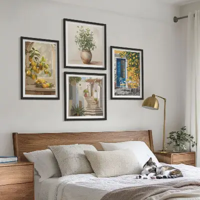 Tavelvägg med 4 tavlor med motivet Citronstadens arkitektur
