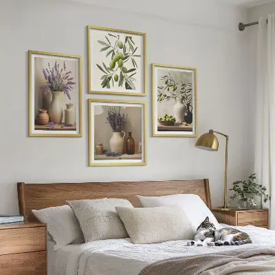 Tavelvägg med 4 tavlor motiv med blommor i vas