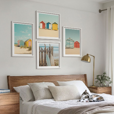 Tavelvägg ovanför soffa Färgglada hus, strand, sol