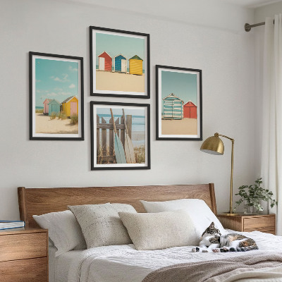 Tavelvägg ovanför soffa Färgglada hus, strand, sol