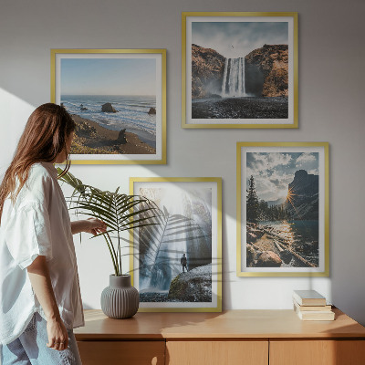 Tavelvägg ovanför soffa Vattenfall berg landskap natur