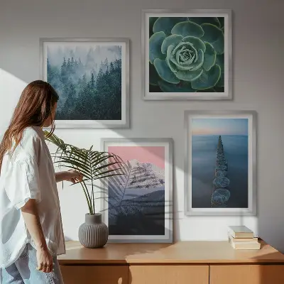 Set med 4 tavlor med motiv av berg, rosa himmel och vatten