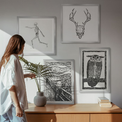Tavelvägg ovanför soffa Inspiration Skrik Dödskalle Uggla