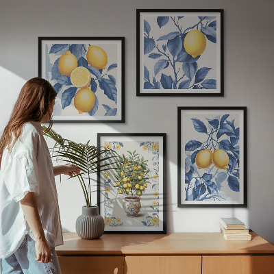 Tavelvägg ovanför soffa Citrongrenar blå blad