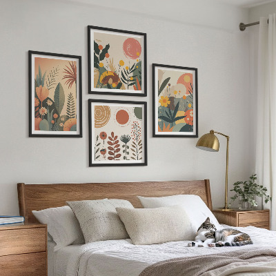 Tavelvägg ovanför soffa Boho växtmönster med varma färger