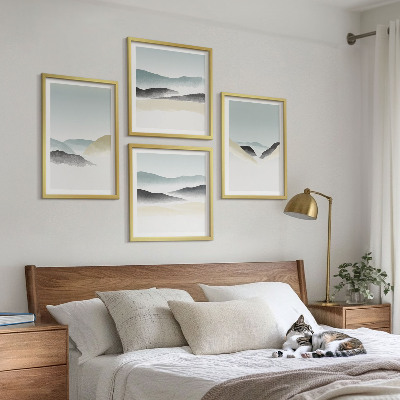 Tavelvägg ovanför soffa Berg minimalistiska pasteller
