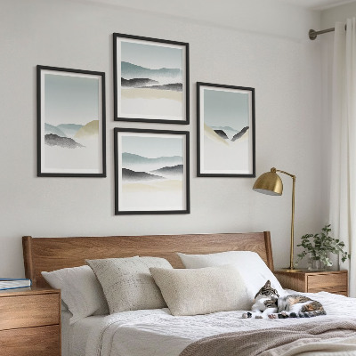 Tavelvägg ovanför soffa Berg minimalistiska pasteller