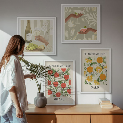 Tavelvägg ovanför soffa Blommor vin Milano Paris