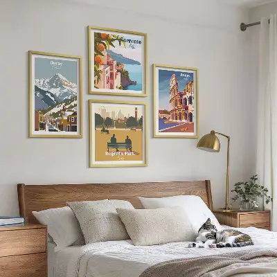 Tavelvägg med 4 tavlor retroillustrationer av kända platser