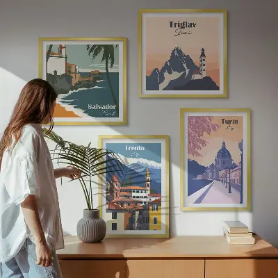 Tavelvägg med 4 tavlor med illustrationer av berg i retro arkitektonisk stil