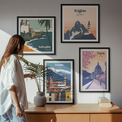 Tavelvägg med 4 tavlor Berg retro arkitektur illustrationer