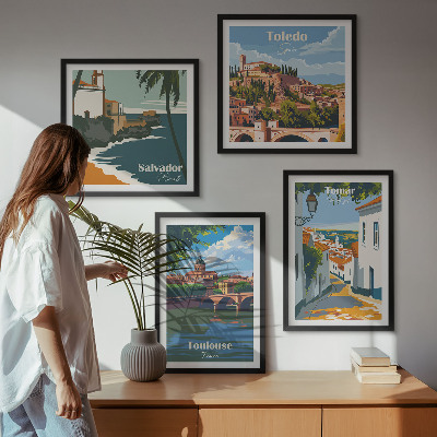 Tavelvägg ovanför soffa Retro stadsgrafik