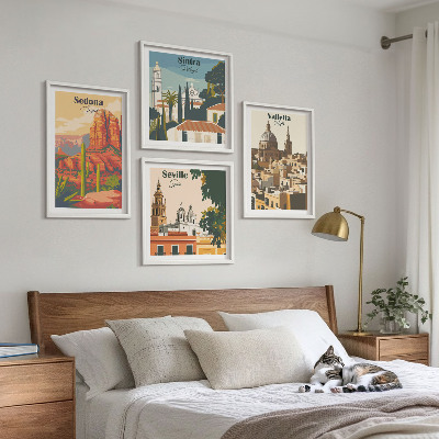 Tavelvägg ovanför soffa Retro stadsbilder Sedona Sintra