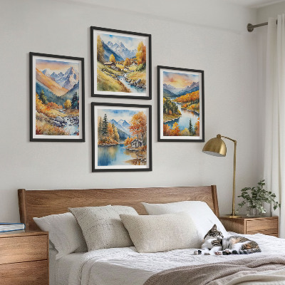 Tavelvägg ovanför soffa Berglandskap med en flod