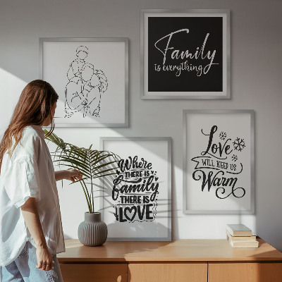 Tavelvägg ovanför soffa Familj, kärlek, värme, hem