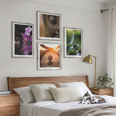 Tavelvägg ovanför soffa Blommor i vattnet vid Buddha-vattenfallet