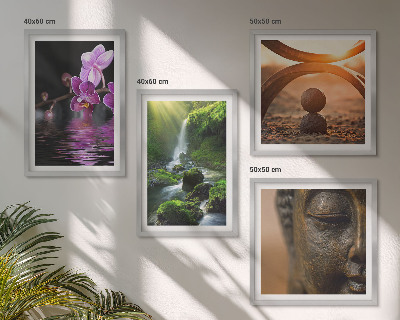 Tavelvägg ovanför soffa Blommor i vattnet vid Buddha-vattenfallet