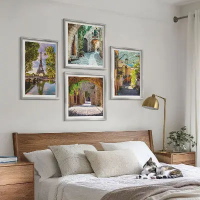 Eiffeltornets arkitektur set om 4 tavlor