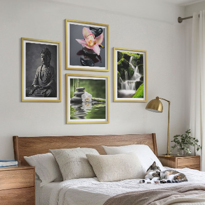 Tavelvägg ovanför soffa ZEN-målningar vattenstenar Buddha