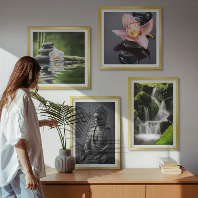 Tavelvägg ovanför soffa ZEN-målningar vattenstenar Buddha
