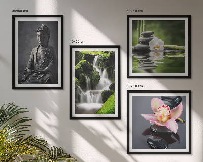Tavelvägg ovanför soffa ZEN-målningar vattenstenar Buddha