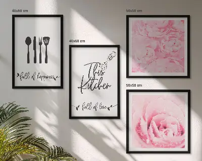 Tavelvägg med 4 tavlor med motivet Kökets delikata rosblommor
