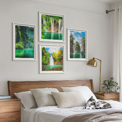 Tavelvägg ovanför soffa Gröna landskap vattenfall