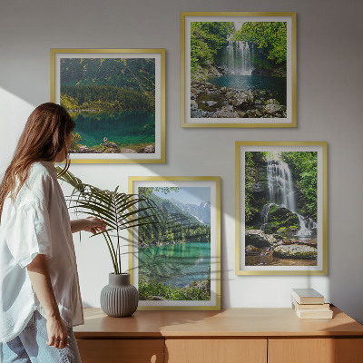 Tavelvägg med 4 tavlor Vattenfall i gröna omgivningar