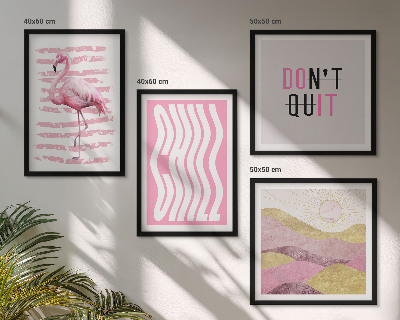 Tavelvägg ovanför soffa Rosa flamingo pastell bergslandskap