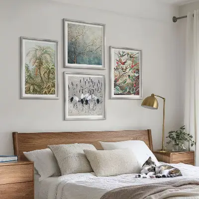 Tavelvägg med 4 tavlor med motiv av tropiska växter, fåglar och natur