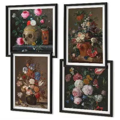 Tavelvägg ovanför soffa blommor i vaser